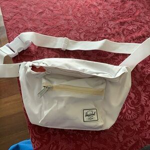 White Fanny pack for easy carry